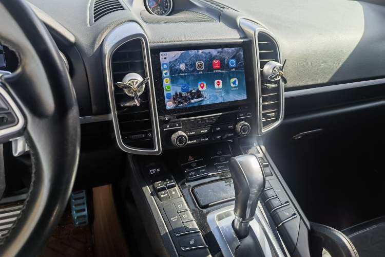 Used Porsche Cayenne 2016 Cayenne Platinum Edition 3.0T