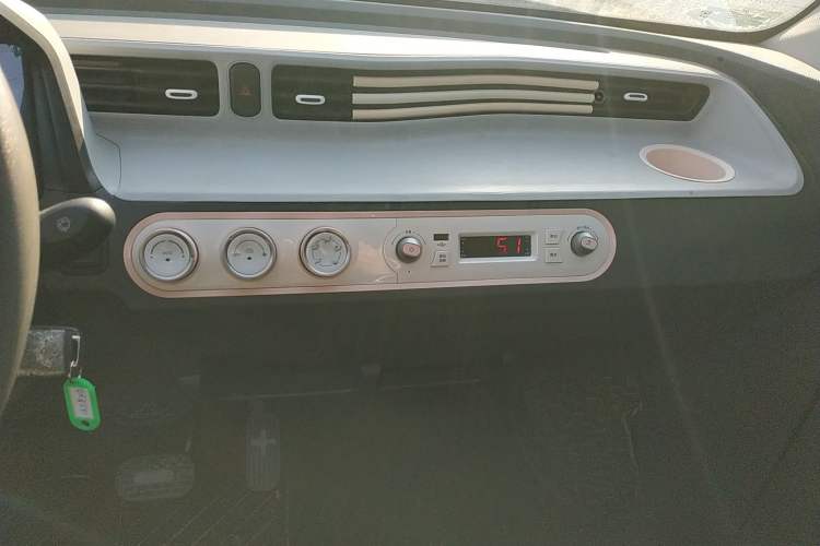 Used Wuling Hongguang MINIEV 2021 Macaron Premium Model – Lithium Iron Phosphate
