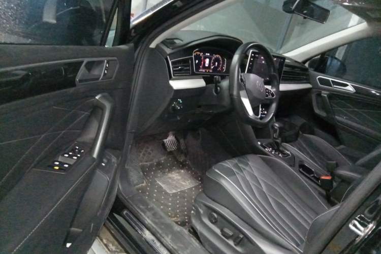 Used Volkswagen Tiguan L 2022 330TSI Automatic Two-Wheel Drive Smart Edition