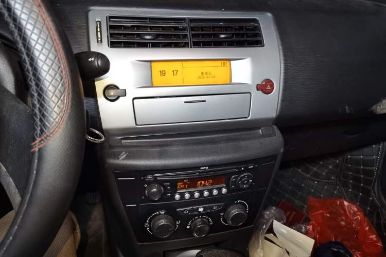 Used Citroen C-Quatre 2011 Sedan 2.0L Automatic RuiShang Model Audio And AC Panel