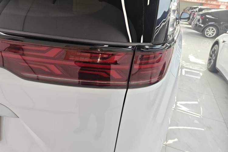 Used Denza D9 2024 DM-i 980 Four-Wheel Drive Prestige Model