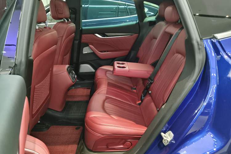 Used Maserati Levante 2019 3.0T Standard Version China VI Left Rear Seat
