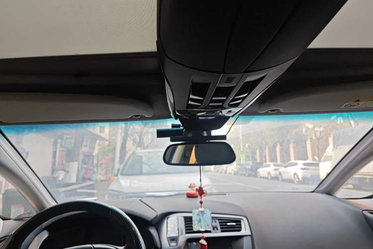 Used DS 5 2014 1.6T Luxury Edition THP160
