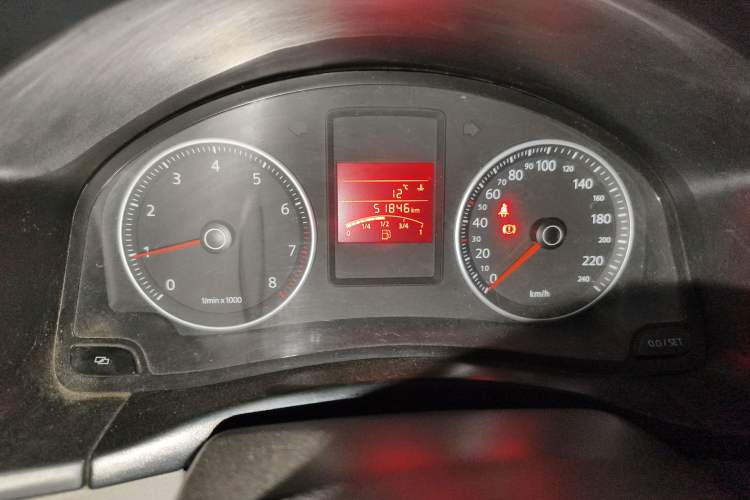 Used Volkswagen Bora 2011 1.6L Manual Comfort Version Instrument Cluster