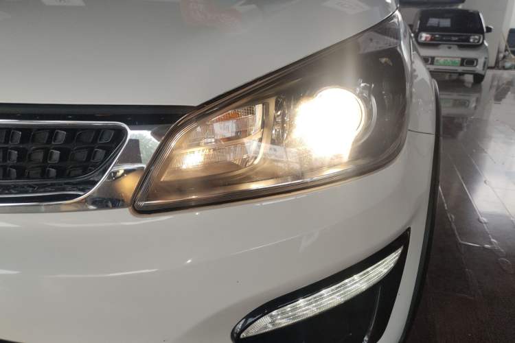 Used Kia KX Cross 2018 1.6L Automatic Dynamic Sunroof Version