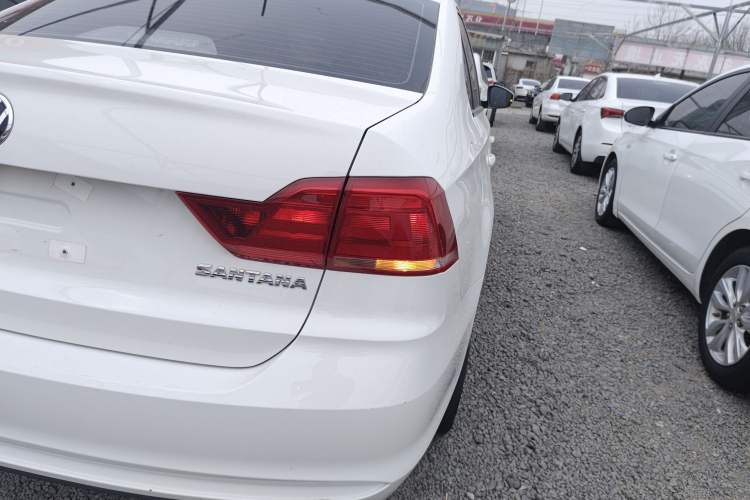 Used Volkswagen Santana 2018 1.5L Manual Fashion Edition Right Rear Taillight