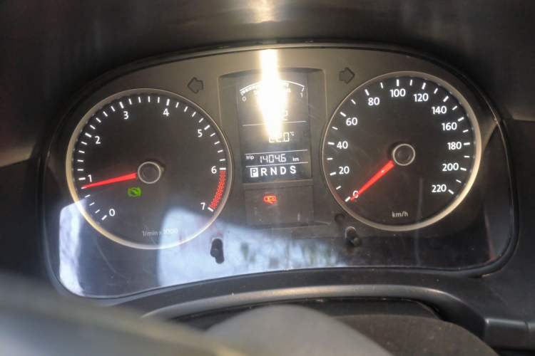 Used Volkswagen Lavida 2011 1.6L Automatic PinYou Edition Instrument Cluster