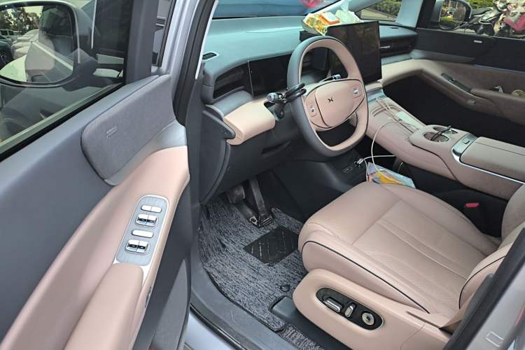 Used XPeng X9 2025 740 Ultra-Long Range Max