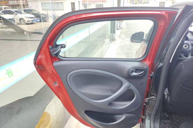 Used smart forfour 2016 1.0L 52 kW Passion Edition