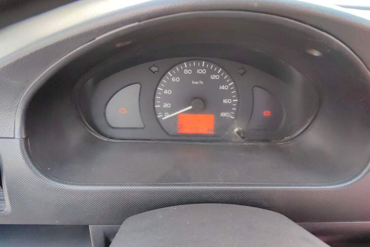 Used Wuling Rongguang 2014 1.2L S Base Model Odometer Close Up