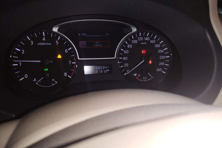 Used Nissan Teana 2016 Revised Version 2.0L XL Comfort Edition Odometer Close Up