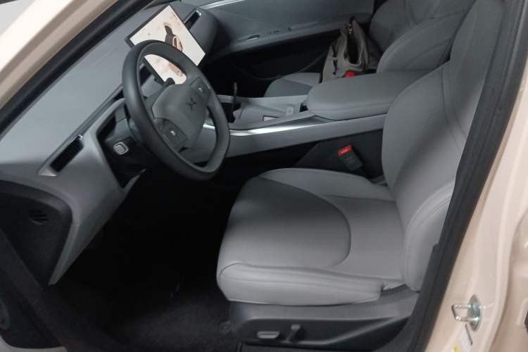 Used XPeng MONA M03 2024 620 with Ultra-Long Range
