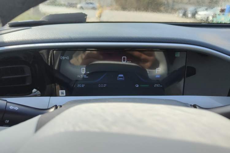 Used Geely Galaxy Geome 2025 410 km Free Version
