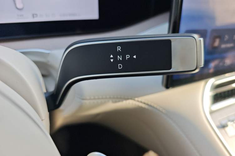 Used Denza N8L 2025 Model Flagship Model