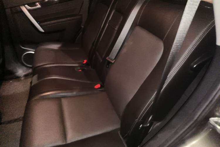 Used Chevrolet Captiva 2017 2.4L 4x4 Flagship Edition 7-Seater
