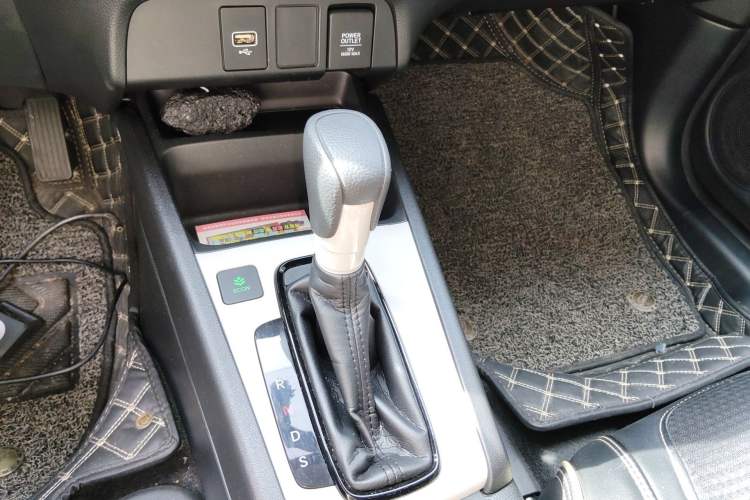 Used Honda Fit 2021 1.5L CVT Trend Edition Gear Lever