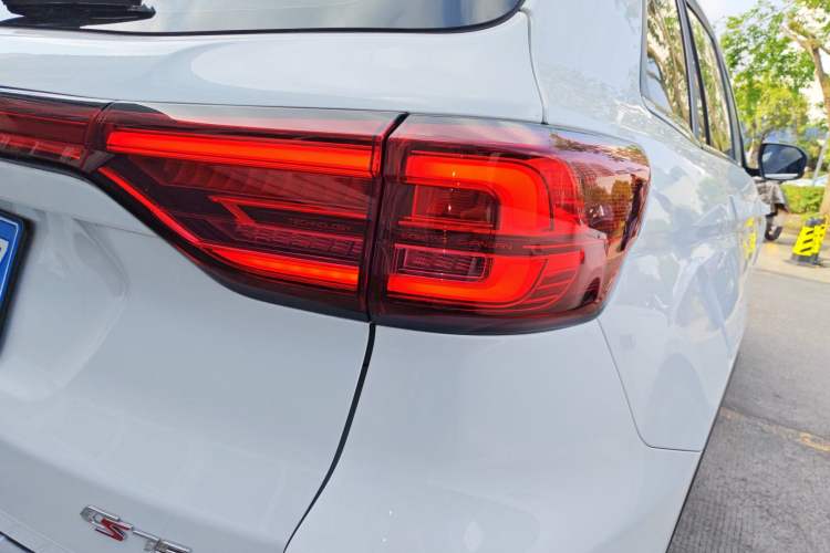 Used CHANGAN CS75 2022 Blue Whale Edition 1.5T DCT Luxury Model Right Rear Taillight