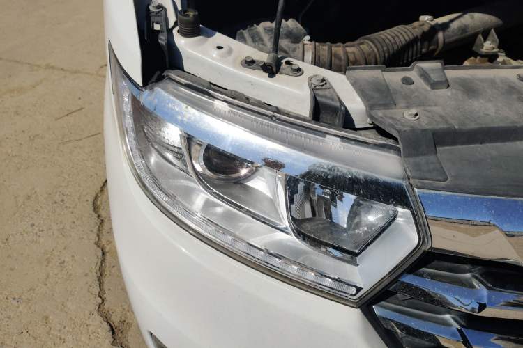 Used JAC Refine M3 2022 PLUS 1.8L 7-seater Standard Model
