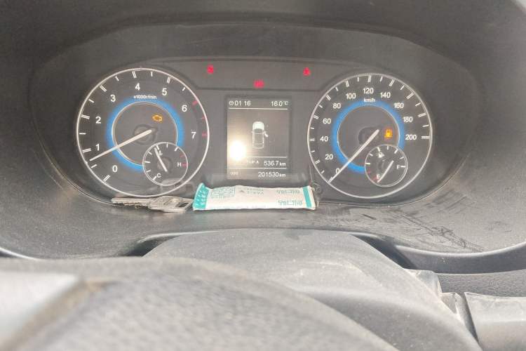 Used Dongfeng Fengon S560 2018 1.8L Manual Comfort 5-Seater China V Standard Odometer Close Up