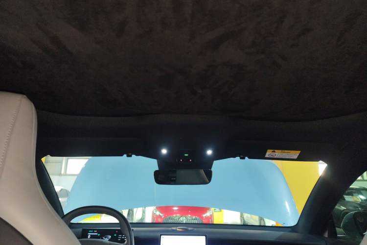 Used Nio ET5 2024 75 kWh Headliner