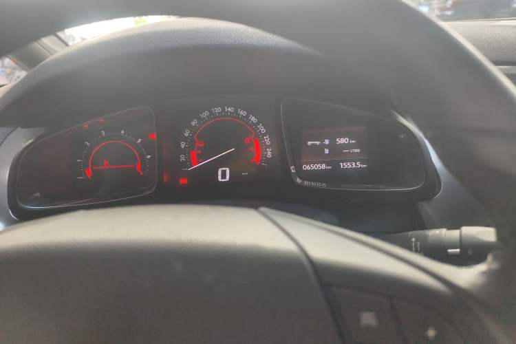 Used DS 5 2013 1.6T Elegant Edition THP200