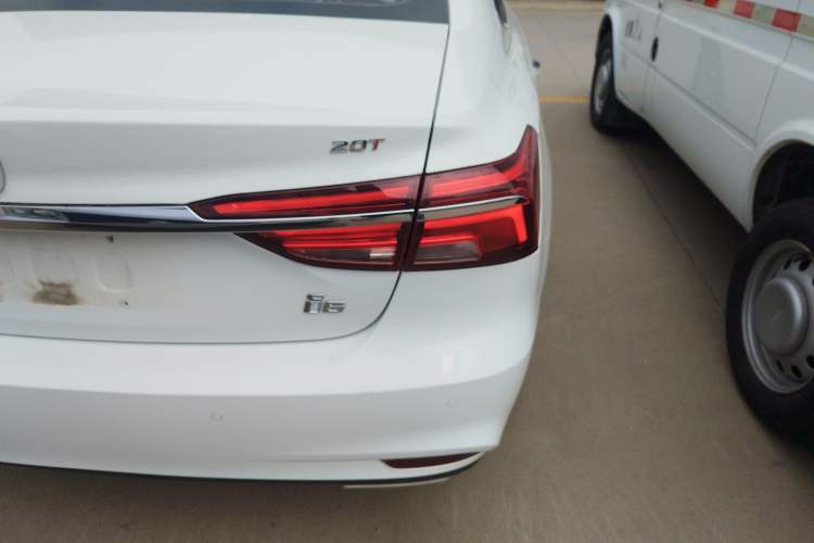 Used Roewe i6 2018 20T Automatic Internet Smart Edition
