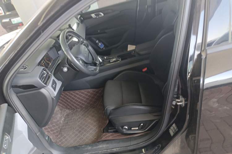 Used Lynk & Co 03 2022 2.0TD DCT JingPro Left Front Seat