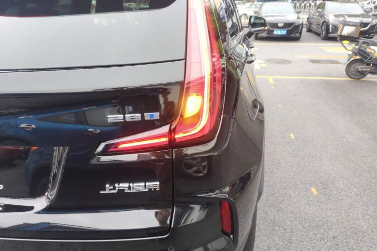 Used Cadillac XT4 2024 28T Two-Wheel-Drive Prestige Version
