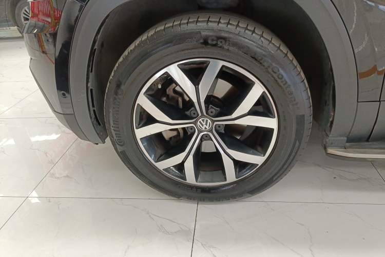 Used Volkswagen Teramont 2020 330TSI Two-Wheel-Drive Luxury Edition China VI Standard Exterior 4