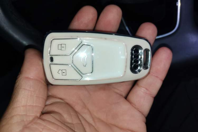 Used Audi A4L 2022 40 TFSI Fashion Dynamic Model
