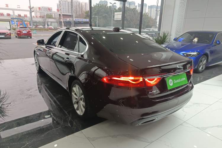 Used Jaguar XFL 2019 XFL 2.0T 250 PS Two-Wheel-Drive Luxury Edition
