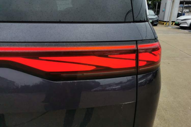 Used BYD Xia 2025 DM-i 1.5T 180km Excellence Model
