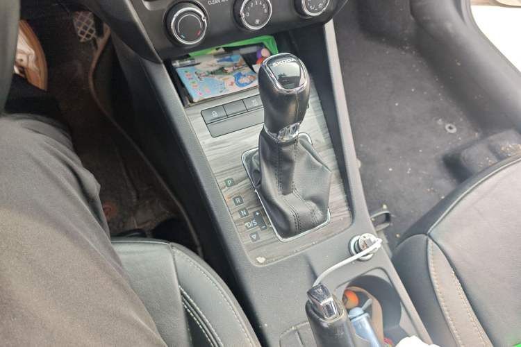 Used Skoda Octavia 2017 1.6L Automatic Smart Drive Edition
