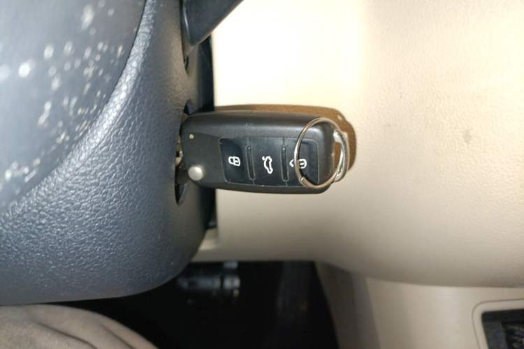 Used Volkswagen Tiguan 2013 2.0 TSI Automatic All-Wheel Drive Luxury Edition Vehicle Key