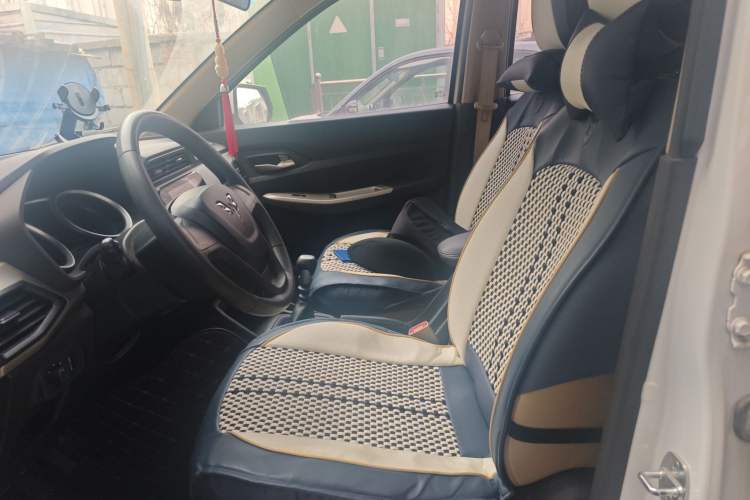 Used Wuling Hongguang 2019 1.5L S Comfort Edition China VI LAR