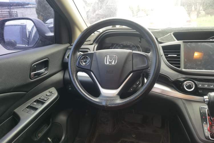 Used Honda CR-V 2016 2.0L two-wheel drive Urban Edition Steering Wheel