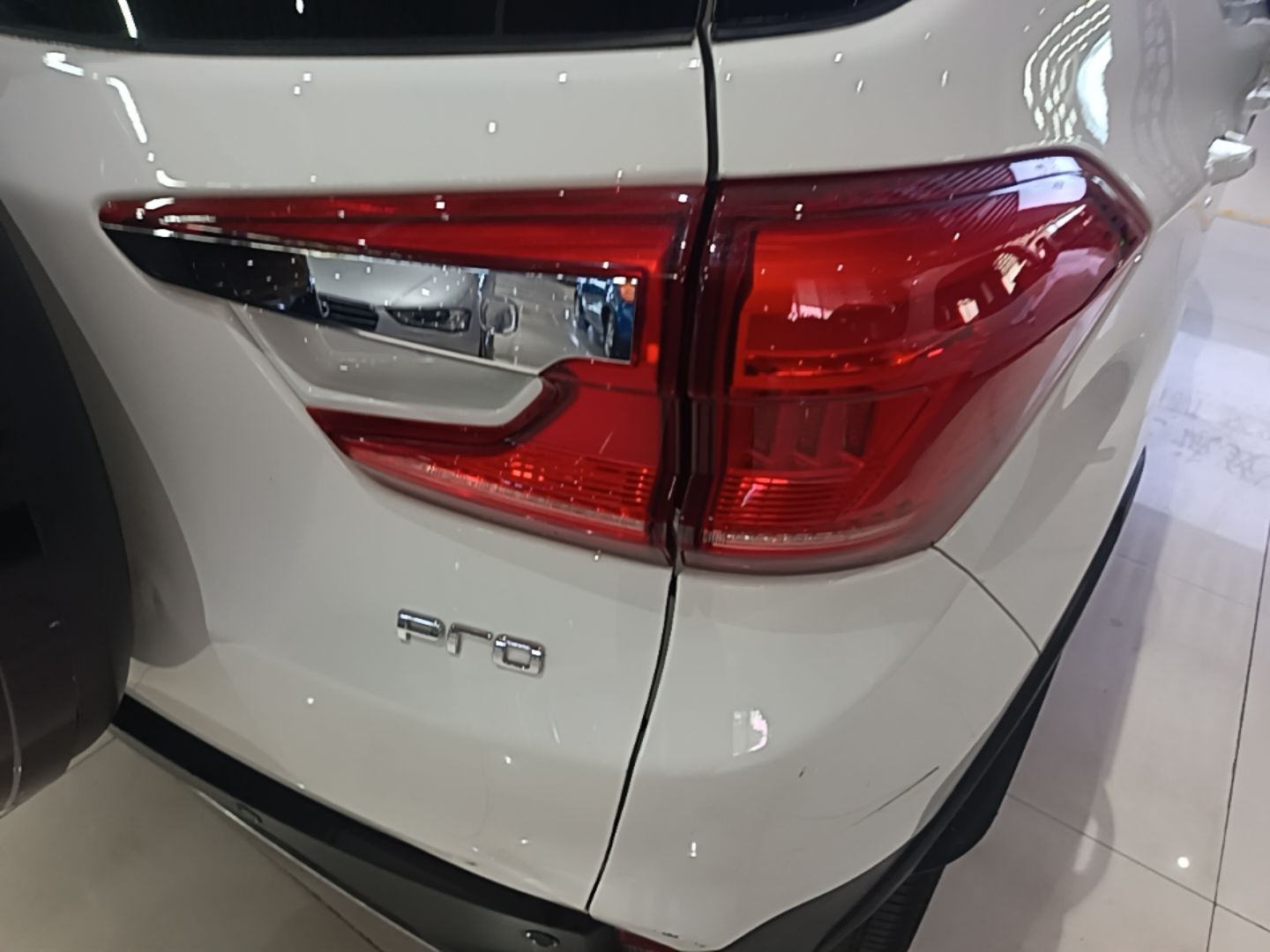 BYD Yuan Pro 2023 401 km Deluxe Version — снимка 9