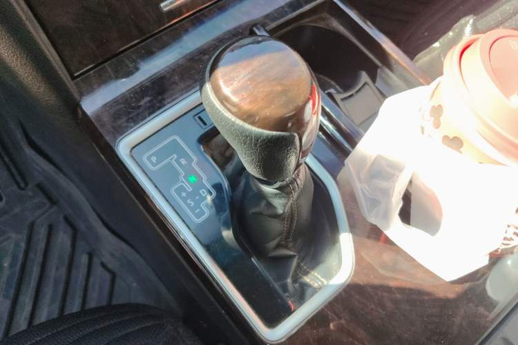 Used Toyota Camry 2016 2.0G 10th Anniversary Leading Edition