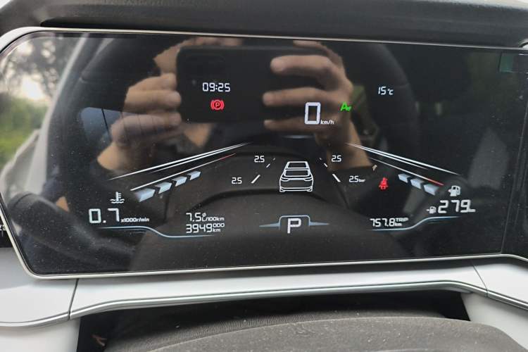 Used Geely Auto Binray 2024 Binrui COOL 1.5T DCT Champion Edition Odometer Close Up