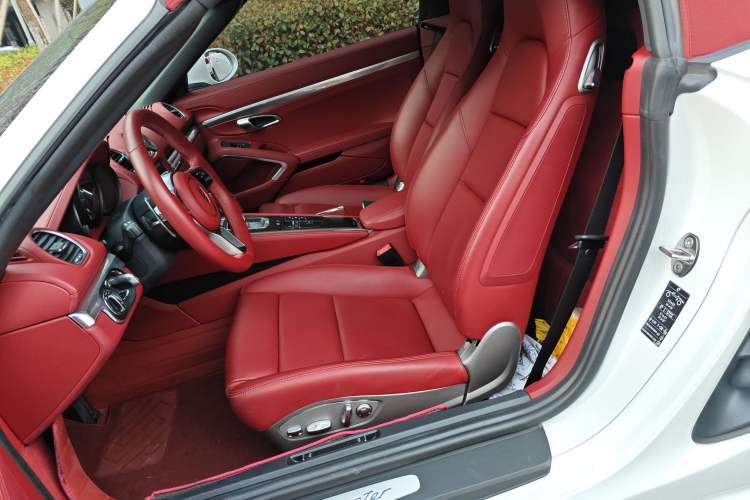 Used Porsche 718 2022 Boxster 2.0T Left Front Seat