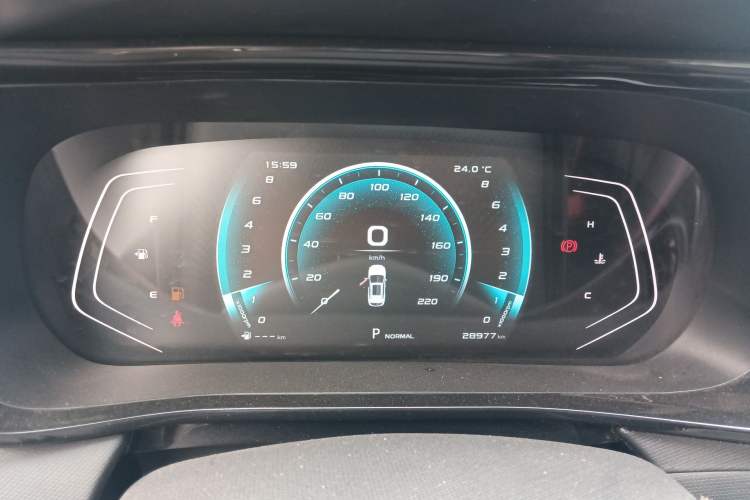 Used CHANGAN OSHAN X5 2021 1.6L CVT Luxury Model Instrument Cluster