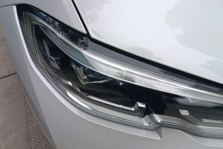 Used BMW 3 Series 2022 320i Sport Package Right Front Headlight