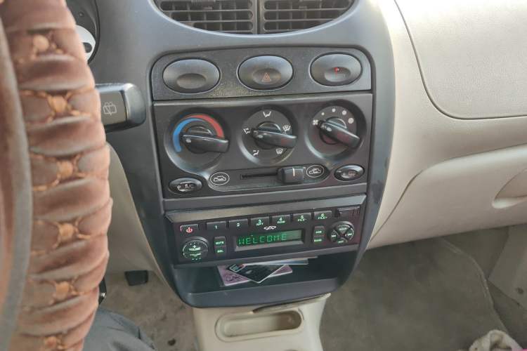 Used Chery QQ3 2009 0.8L Manual New Start Edition Audio And AC Panel