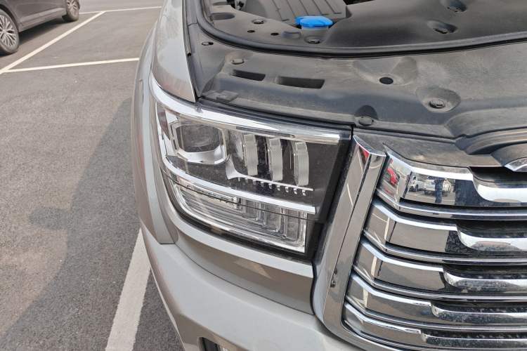 Used Great Wall Shanhai Poer 2023 3.0T V6 Gasoline Extreme Edition Right Front Headlight