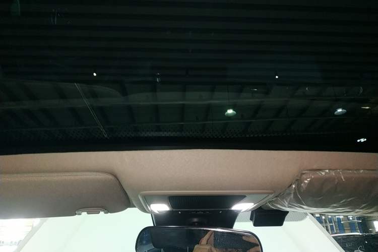 Used Honda XR-V 2023 1.5L CVT Trend Edition Headliner