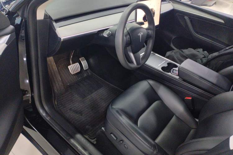 Used Tesla Model Y 2022 Performance High-Performance All-Wheel-Drive Version
