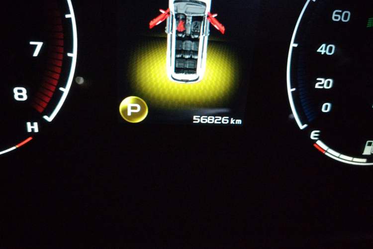 Used Geely Auto Haoyue 2022 1.8TD DCT Luxury 7-Seater Odometer Close Up