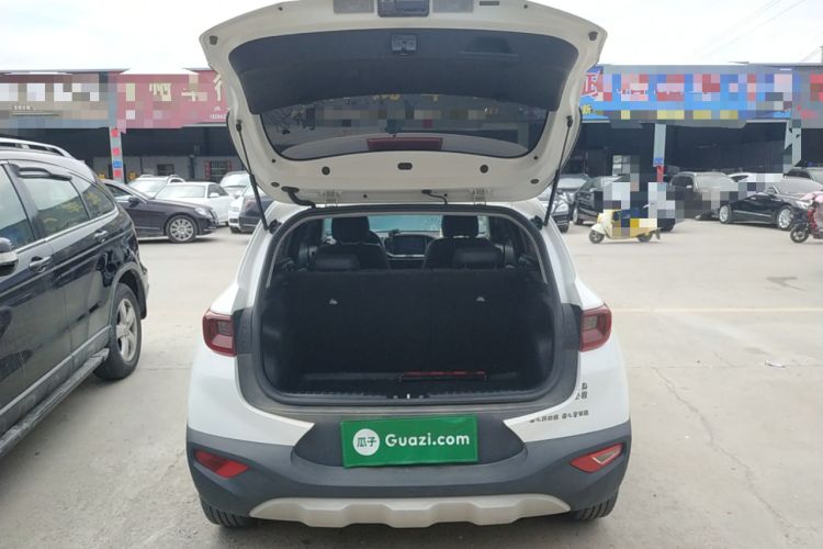 Used Kia kx1 Stonic 2019 1.4L Automatic Fun Edition China VI Trunk