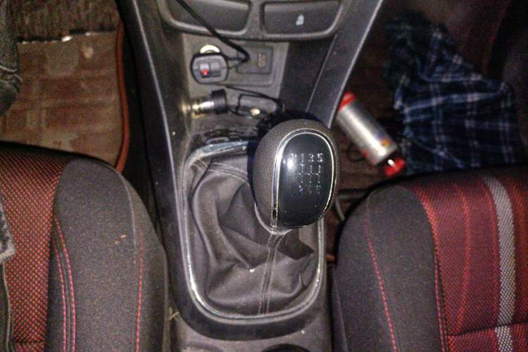 Used Buick Encore 2015 1.4T Manual Two-Wheel Drive Urban Advanced Model
