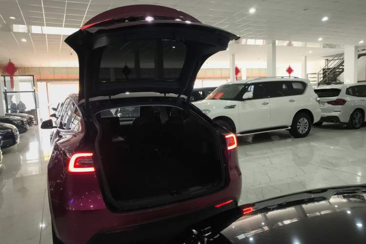 Used Tesla Model Y 2024 Rear-Wheel-Drive Version